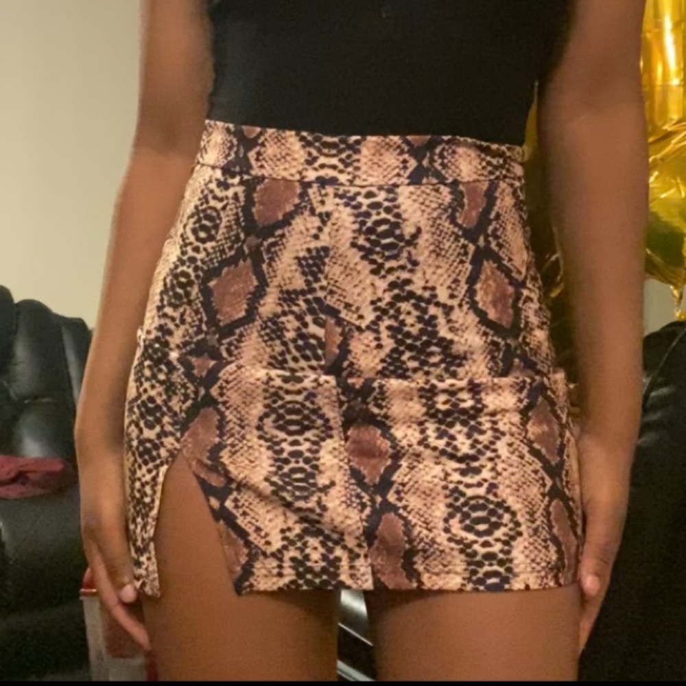 Snake print mini skirt